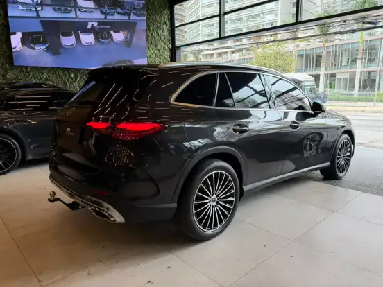 MERCEDES-BENZ-GLC 300-2025