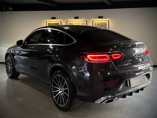 MERCEDES-BENZ-GLC 300-2.0 CGI GASOLINA COUPÉ 4MATIC 9G-TRONIC MERCEDES-BENZ-GLC 300-2021