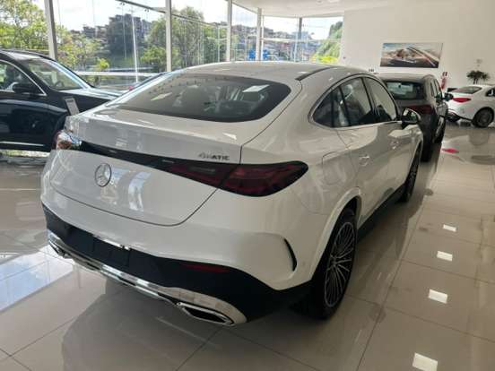 MERCEDES-BENZ-GLC 300-2026