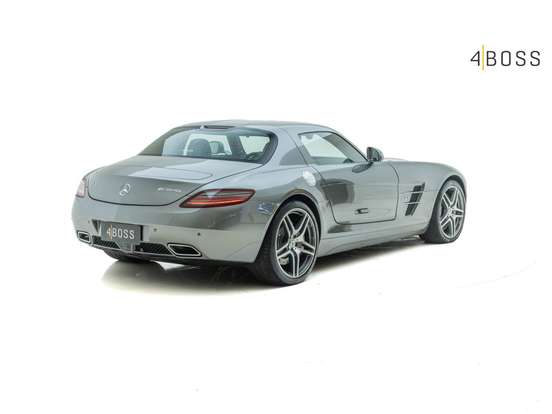 MERCEDES-BENZ-SLS AMG-6.2 V8 GASOLINA SPEEDSHIFT MERCEDES-BENZ-SLS AMG-2010