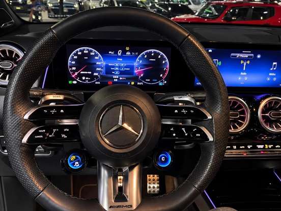 MERCEDES-BENZ-GLB 35 AMG-2.0 MHEV 4MATIC SPEEDSHIFT MERCEDES-BENZ-GLB 35 AMG-2024