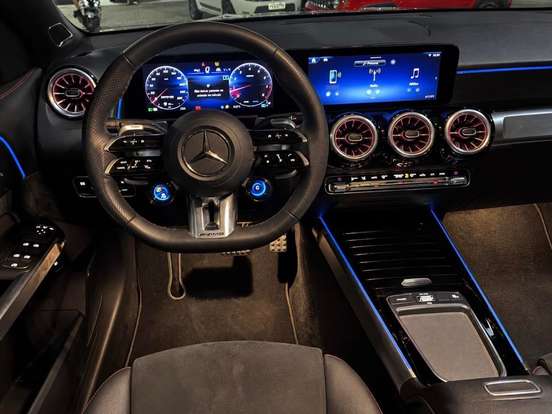 MERCEDES-BENZ-GLB 35 AMG-2.0 MHEV 4MATIC SPEEDSHIFT MERCEDES-BENZ-GLB 35 AMG-2024