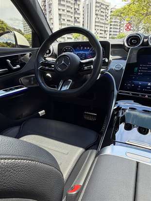 MERCEDES-BENZ-GLC 300-2025