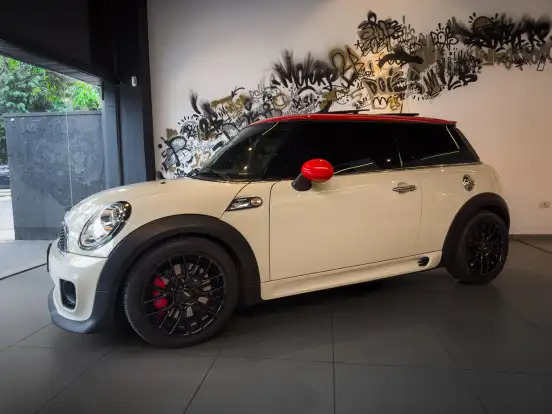 MINI-COOPER-1.6 S JOHN COOPER WORKS 16V TURBO GASOLINA 2P AUTOMATICO MINI-COOPER-2013