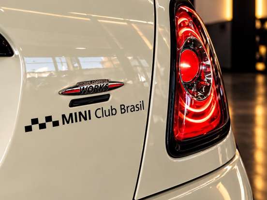MINI-COOPER-1.6 S COUPÉ 16V TURBO GASOLINA 2P AUTOMÁTICO MINI-COOPER-2011