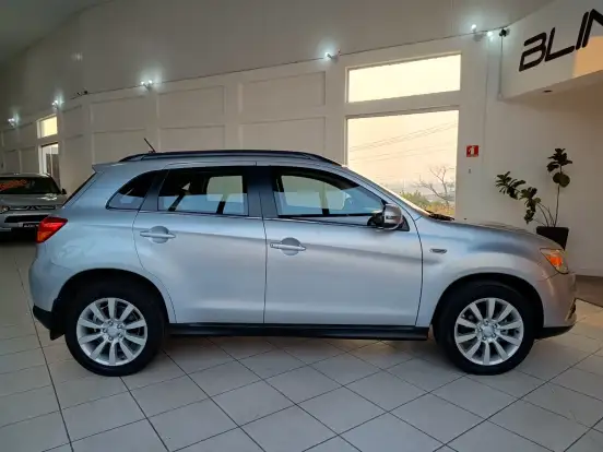 MITSUBISHI-ASX-2016