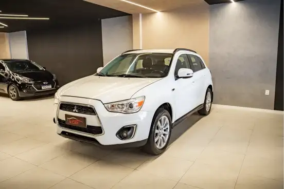 MITSUBISHI-ASX-2014