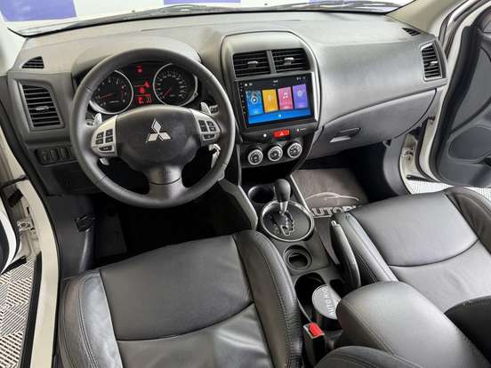 MITSUBISHI-ASX-2011