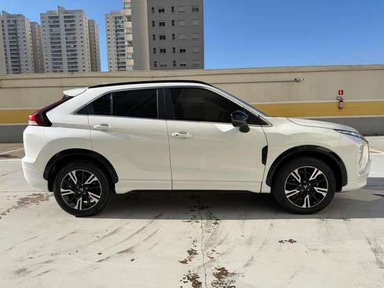 MITSUBISHI-ECLIPSE CROSS-2024