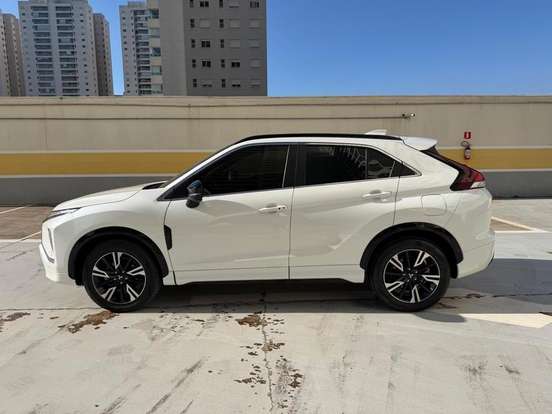 MITSUBISHI-ECLIPSE CROSS-1.5 MIVEC TURBO GASOLINA HPE-S S-AWC CVT MITSUBISHI-ECLIPSE CROSS-2024
