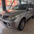 MITSUBISHI L200 TRITON 2.4 16V TURBO DIESEL SPORT HPE CD 4P 4X4 AUTOMÁTICO MITSUBISHI L200 TRITON 2.4 16V TURBO DIESEL SPORT HPE CD 4P 4X4 AUTOMÁTICO