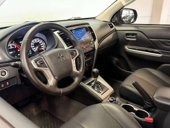 MITSUBISHI-L200 TRITON-2023
