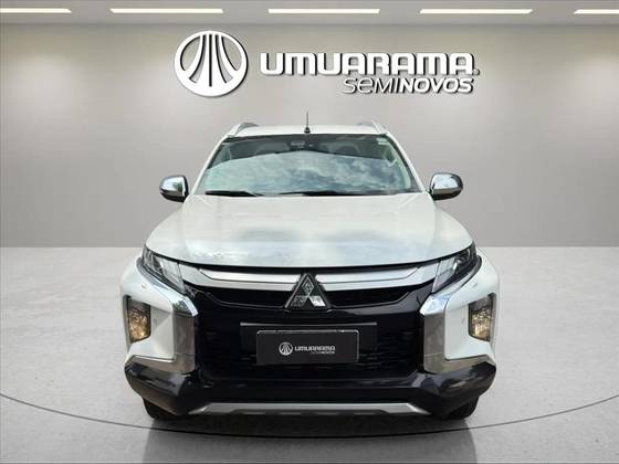 MITSUBISHI L200 TRITON 2.4 16V TURBO DIESEL SPORT HPE-S CD 4P 4X4 AUTOMÁTICO
