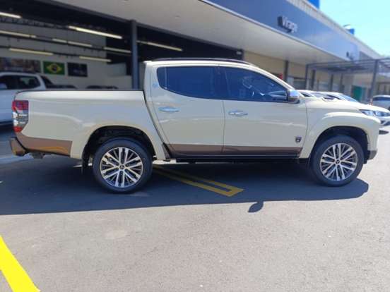 MITSUBISHI-L200 TRITON-2.4 16V TURBO DIESEL SPORT HPE-S TERRA CD 4P 4X4 AUTOMÁTICO MITSUBISHI-L200 TRITON-2024