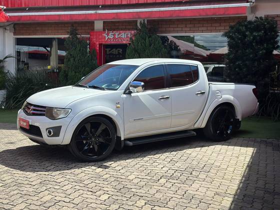 MITSUBISHI L200 TRITON 2.4 HLS 4X2 CD 16V FLEX 4P MANUAL