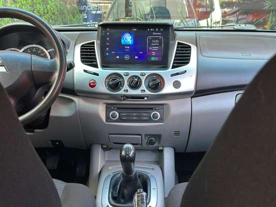 MITSUBISHI-L200 TRITON-2.4 HLS 4X2 CD 16V FLEX 4P MANUAL MITSUBISHI-L200 TRITON-2014