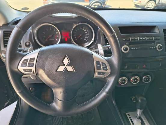 MITSUBISHI-LANCER-2.0 16V GASOLINA 4P AUTOMÁTICO MITSUBISHI-LANCER-2012