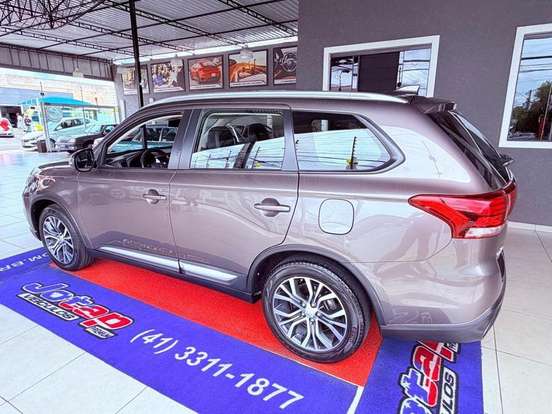 MITSUBISHI-OUTLANDER-2.0 16V GASOLINA 4P AUTOMÁTICO MITSUBISHI-OUTLANDER-2016