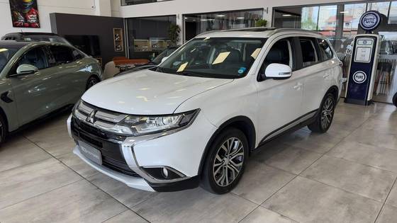 MITSUBISHI OUTLANDER 2.0 COMFORT 16V GASOLINA 4P AUTOMÁTICO