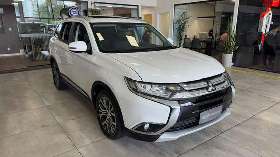 MITSUBISHI-OUTLANDER-2018