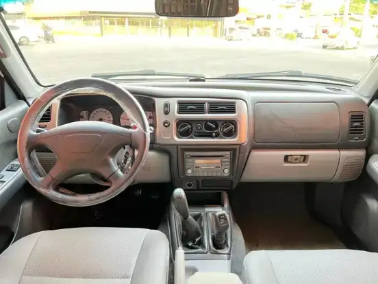 MITSUBISHI-PAJERO-2008