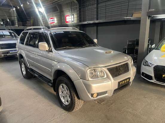 MITSUBISHI-PAJERO-2.5 HD 4X4 8V TURBO INTERCOOLER DIESEL 4P MANUAL MITSUBISHI-PAJERO-2006