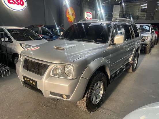 MITSUBISHI-PAJERO-2.5 HD 4X4 8V TURBO INTERCOOLER DIESEL 4P MANUAL MITSUBISHI-PAJERO-2006