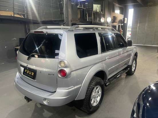 MITSUBISHI-PAJERO-2.5 HD 4X4 8V TURBO INTERCOOLER DIESEL 4P MANUAL MITSUBISHI-PAJERO-2006