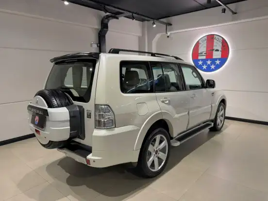 MITSUBISHI-PAJERO FULL-3.2 HPE 4X4 16V TURBO INTERCOOLER DIESEL 4P AUTOMÁTICO MITSUBISHI-PAJERO FULL-2013