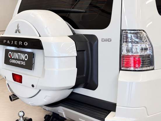 MITSUBISHI-PAJERO FULL-2012