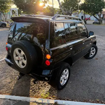 MITSUBISHI-PAJERO TR4-2008