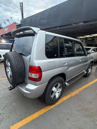MITSUBISHI-PAJERO TR4-2005