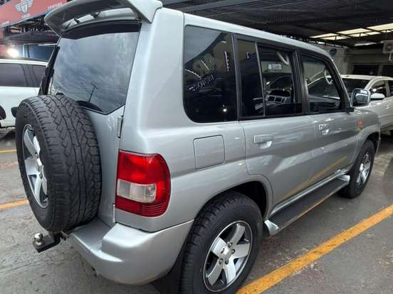 MITSUBISHI-PAJERO TR4-2.0 4X4 16V 131CV GASOLINA 4P AUTOMÁTICO MITSUBISHI-PAJERO TR4-2005