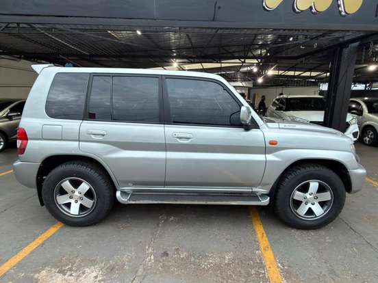 MITSUBISHI-PAJERO TR4-2005