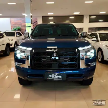 MITSUBISHI-TRITON-2025