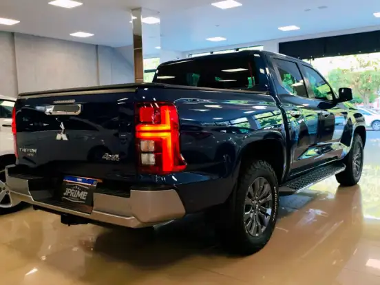 MITSUBISHI-TRITON-2.4 BITURBO DIESEL CD HPE-S 4X4 AUTOMÁTICO MITSUBISHI-TRITON-2025