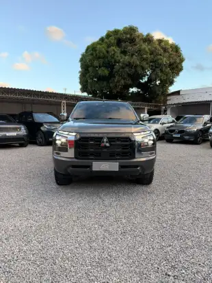 MITSUBISHI-TRITON-2025