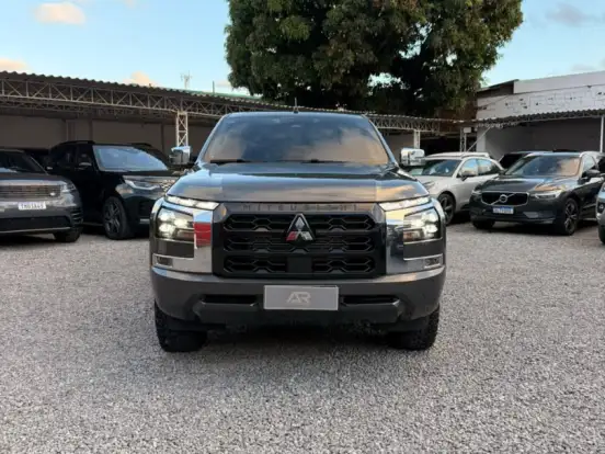MITSUBISHI-TRITON-2.4 BITURBO DIESEL CD HPE-S 4X4 AUTOMÁTICO MITSUBISHI-TRITON-2025
