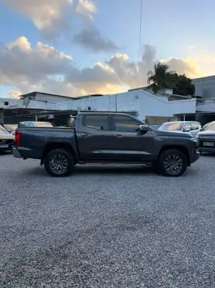 MITSUBISHI-TRITON-2025