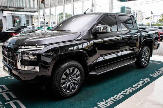 MITSUBISHI TRITON 2.4 BITURBO DIESEL CD HPE-S 4X4 AUTOMÁTICO