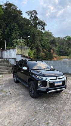 MITSUBISHI L200 TRITON 2.4 16V TURBO DIESEL SPORT HPE CD 4P 4X4 AUTOMÁTICO