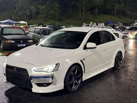 MITSUBISHI-LANCER-2.0 16V GASOLINA 4P AUTOMÁTICO MITSUBISHI-LANCER-2014