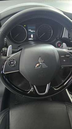 MITSUBISHI-OUTLANDER-2019