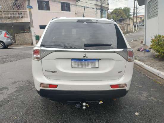MITSUBISHI-OUTLANDER-3.0 GT 4X4 V6 24V GASOLINA 4P AUTOMÁTICO MITSUBISHI-OUTLANDER-2014