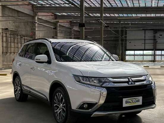 MITSUBISHI-OUTLANDER-3.0 GT 4X4 V6 24V GASOLINA 4P AUTOMÁTICO MITSUBISHI-OUTLANDER-2015