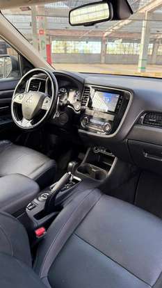 MITSUBISHI-OUTLANDER-2015