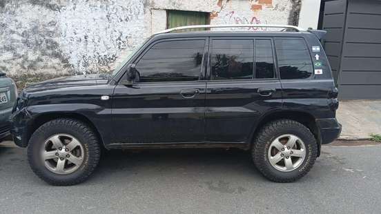 MITSUBISHI-PAJERO-2.5 HD 4X4 8V TURBO INTERCOOLER DIESEL 4P MANUAL MITSUBISHI-PAJERO-2006