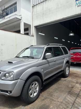 MITSUBISHI-PAJERO-2007