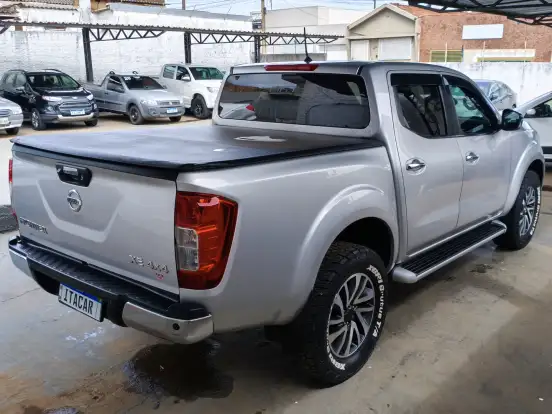 NISSAN-FRONTIER-2020
