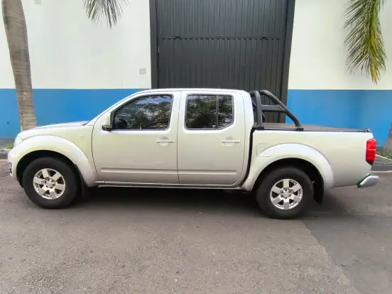 NISSAN-FRONTIER-2014
